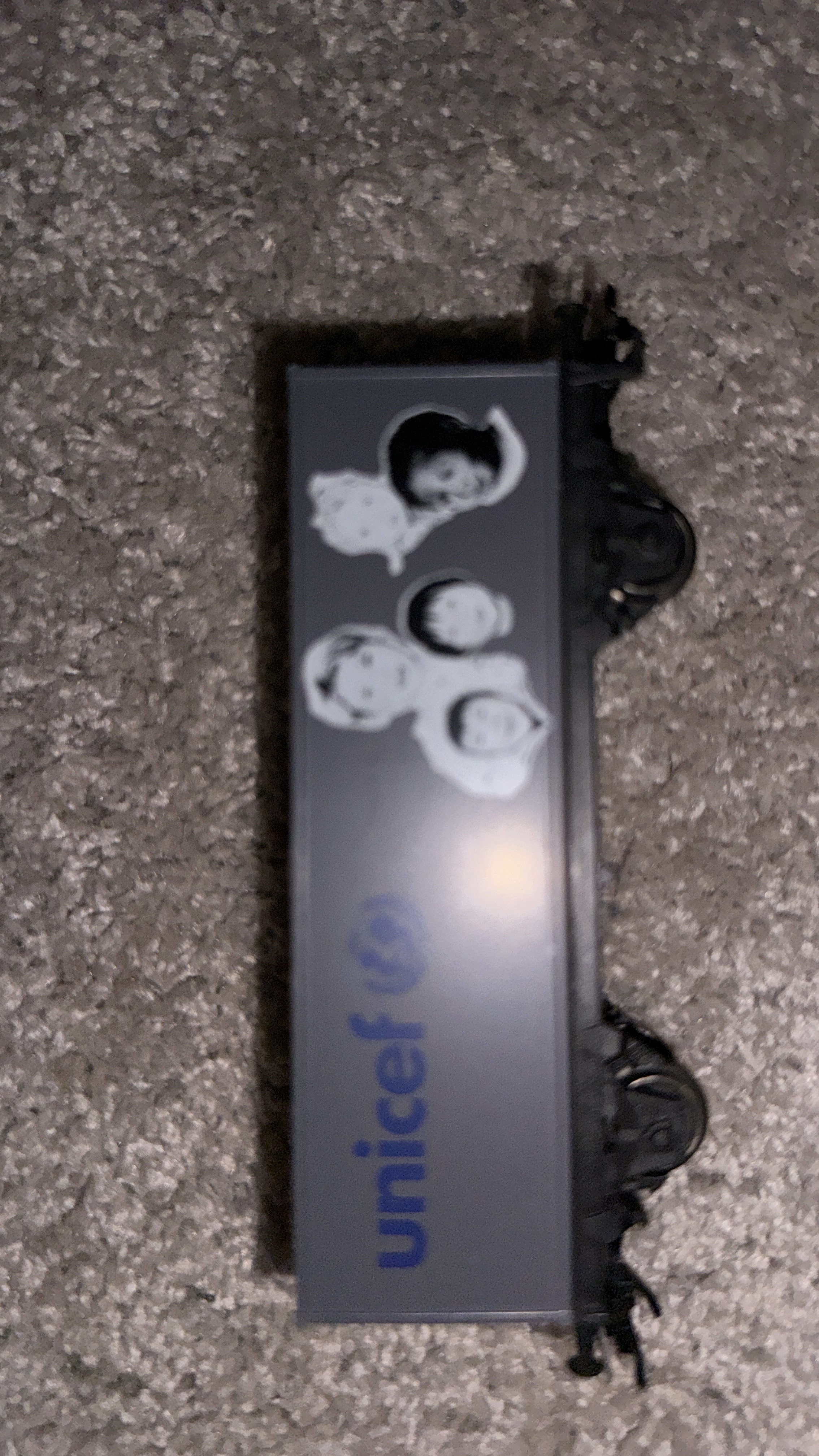 Titelbild Containerwaggon UNICEF