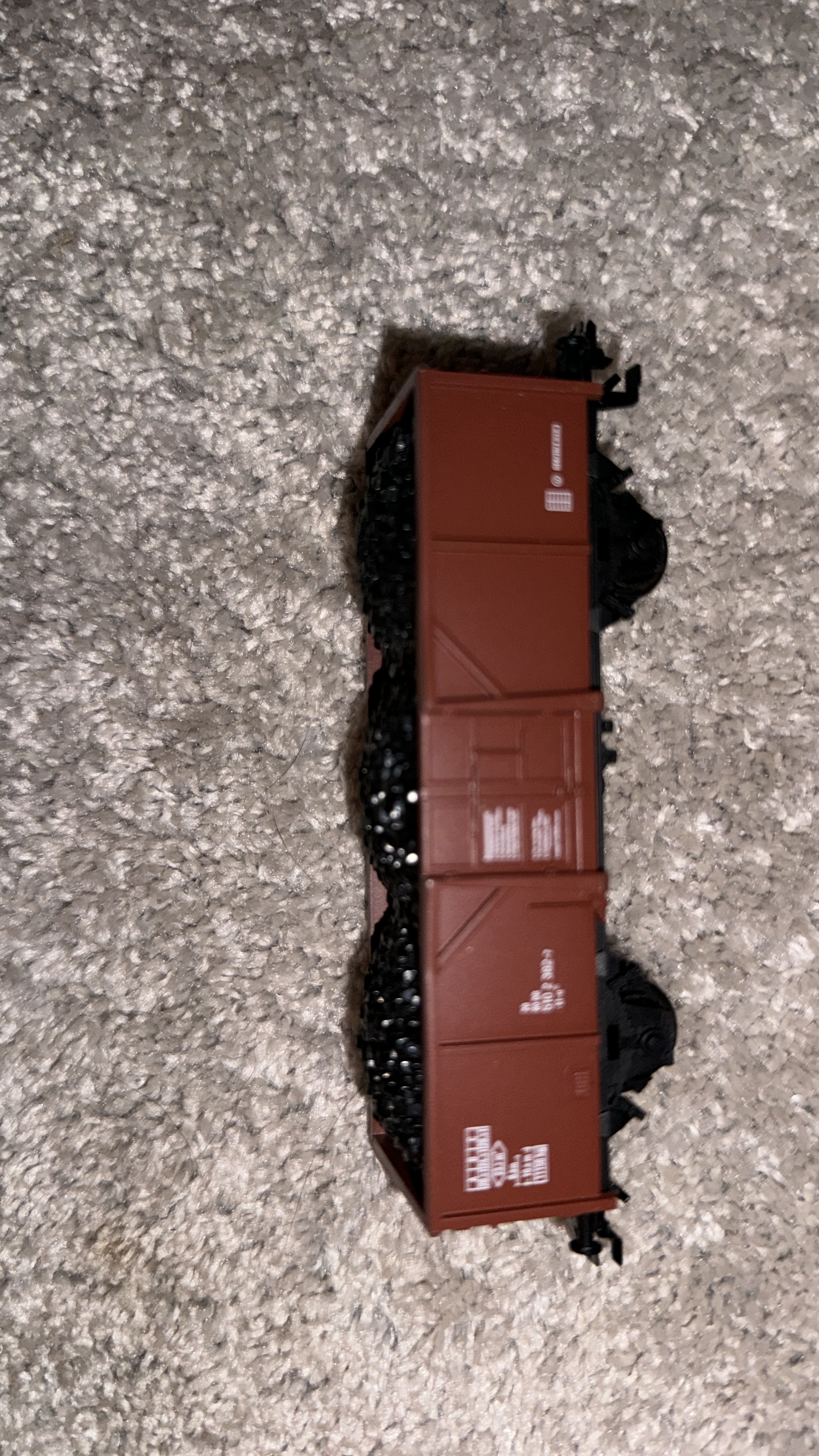 Titelbild Güterwaggon offen Ladung Kohle sw