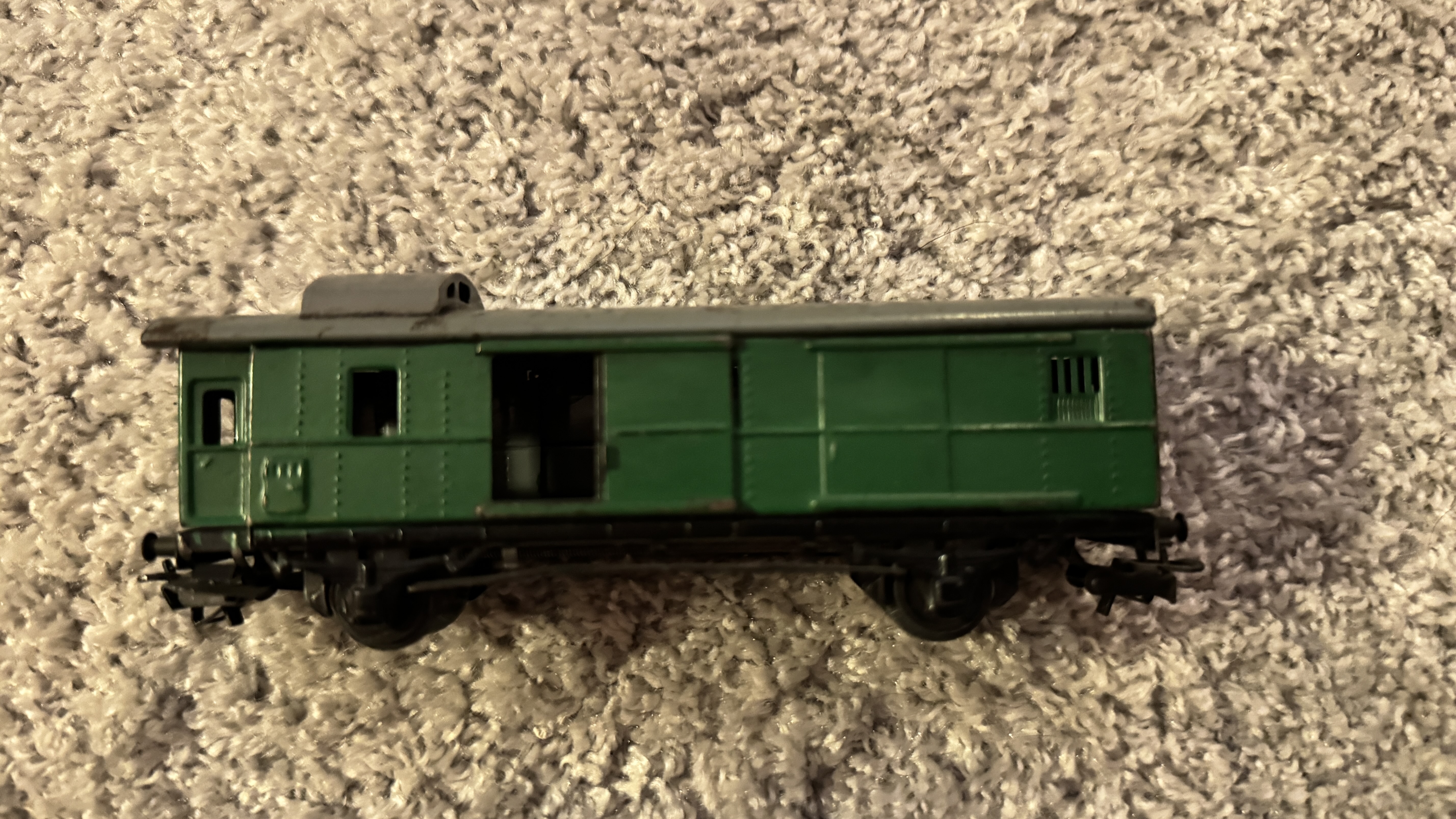 Titelbild Gepäckwaggon (2)