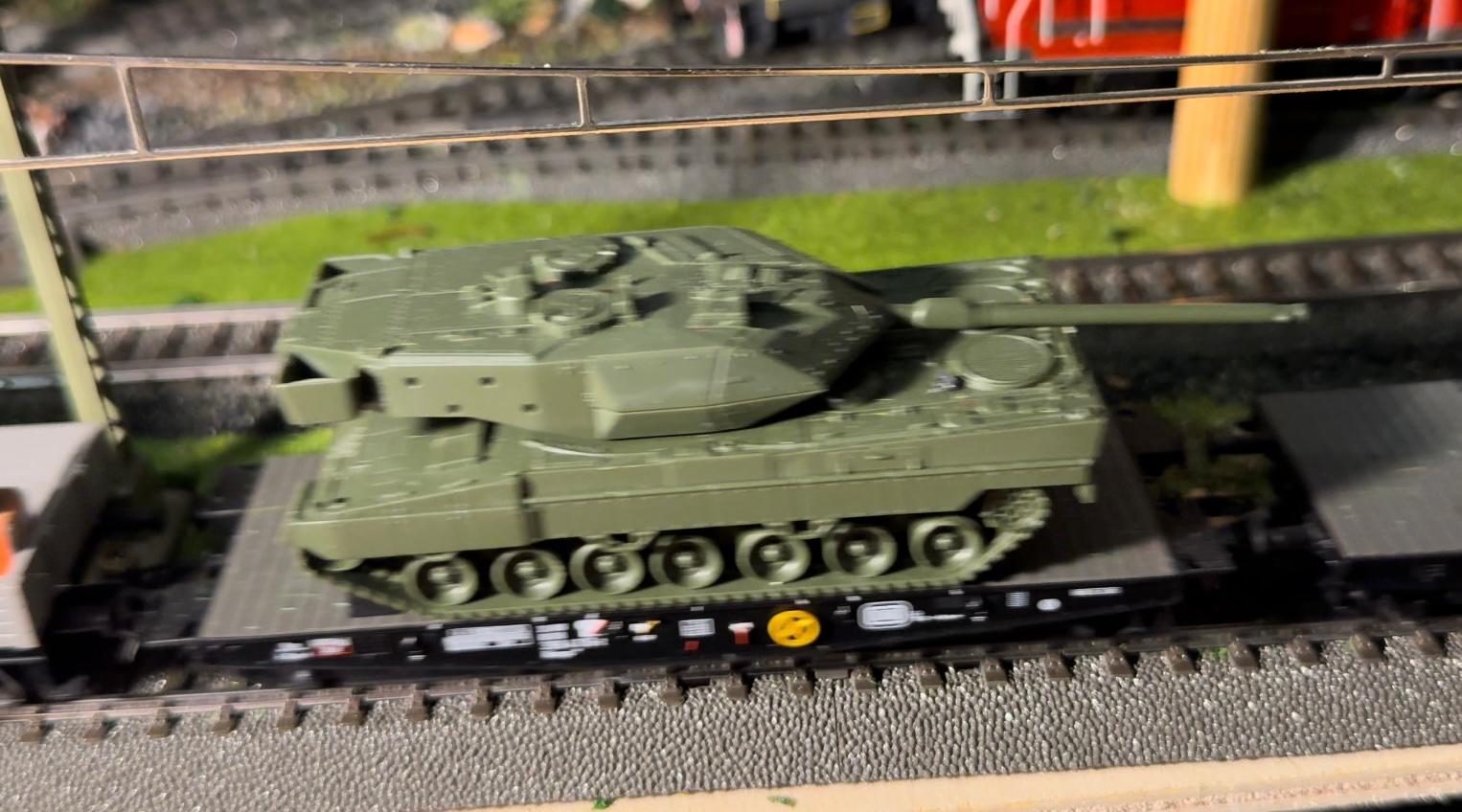 Titelbild Schwerlastwaggon Rlmmps 650